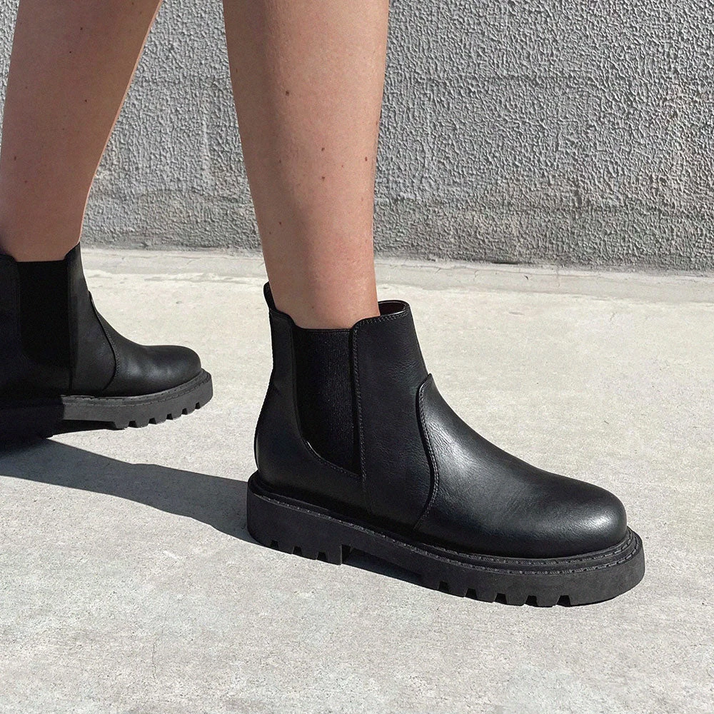 Pied A Terre NEW ARRIVALS Ravegal 9 Pied A Terre NEW ARRIVALS Ravegal