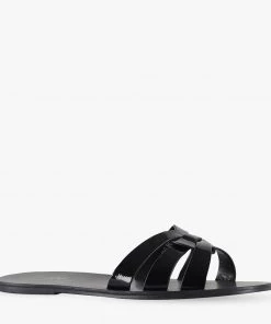 Naughty Monkey Taavi