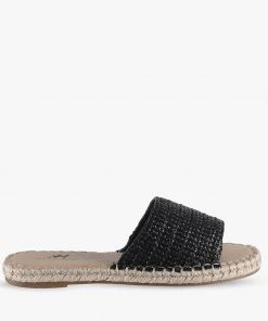 Naughty Monkey Priscila