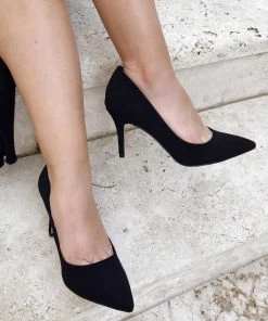 London Rebel Bestsellers Stardom