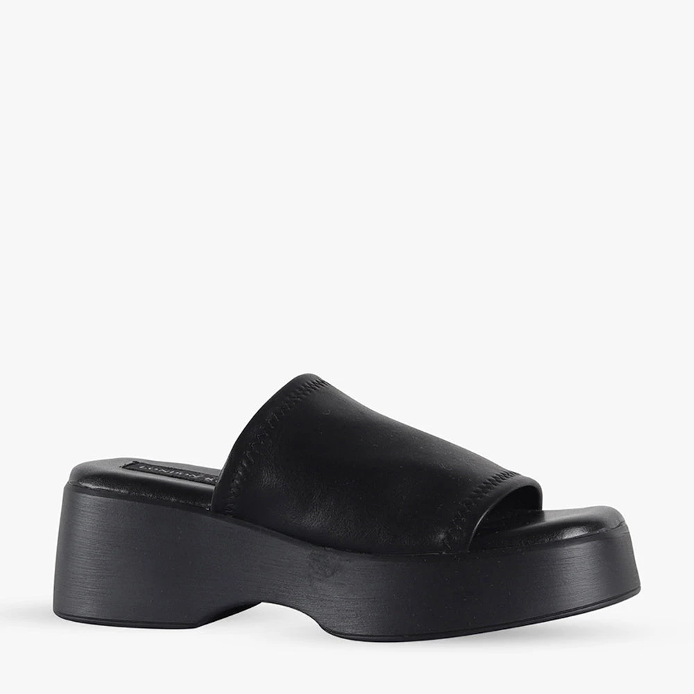 London Rebel Anthena 4 London Rebel Anthena