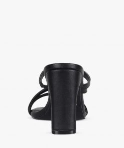 Naughty Monkey Kenny