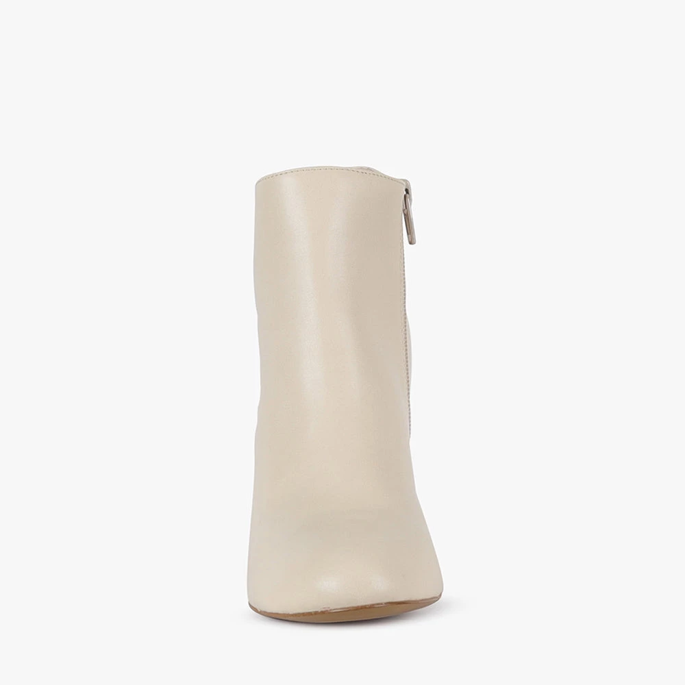 Pied A Terre Kinsman BOOTS 8 Pied A Terre Kinsman BOOTS