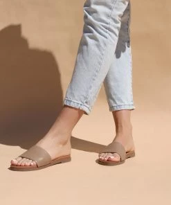 Naughty Monkey SANDALS Letsgo