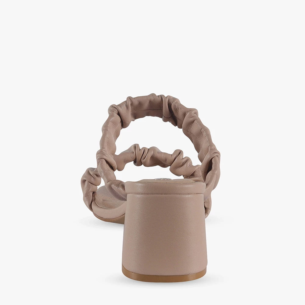 Pied A Terre TRENDING STYLES Geri 6 Pied A Terre TRENDING STYLES Geri